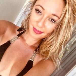 Meet your Posher, Abbie